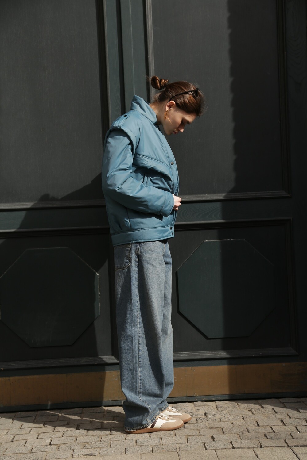 Relaxed jeans with a distressed effect